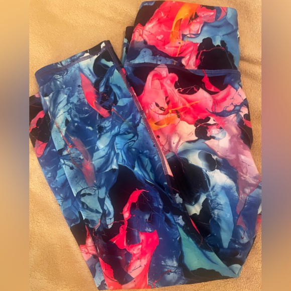 ATHLETA Tall Superimpose Chaturanga Capri Leggings - Picture 6 of 6